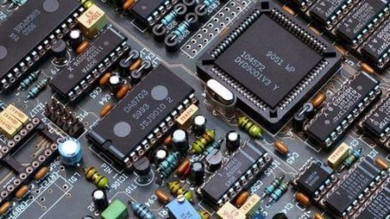 ASML光刻机租赁，月报价格背后的行业账